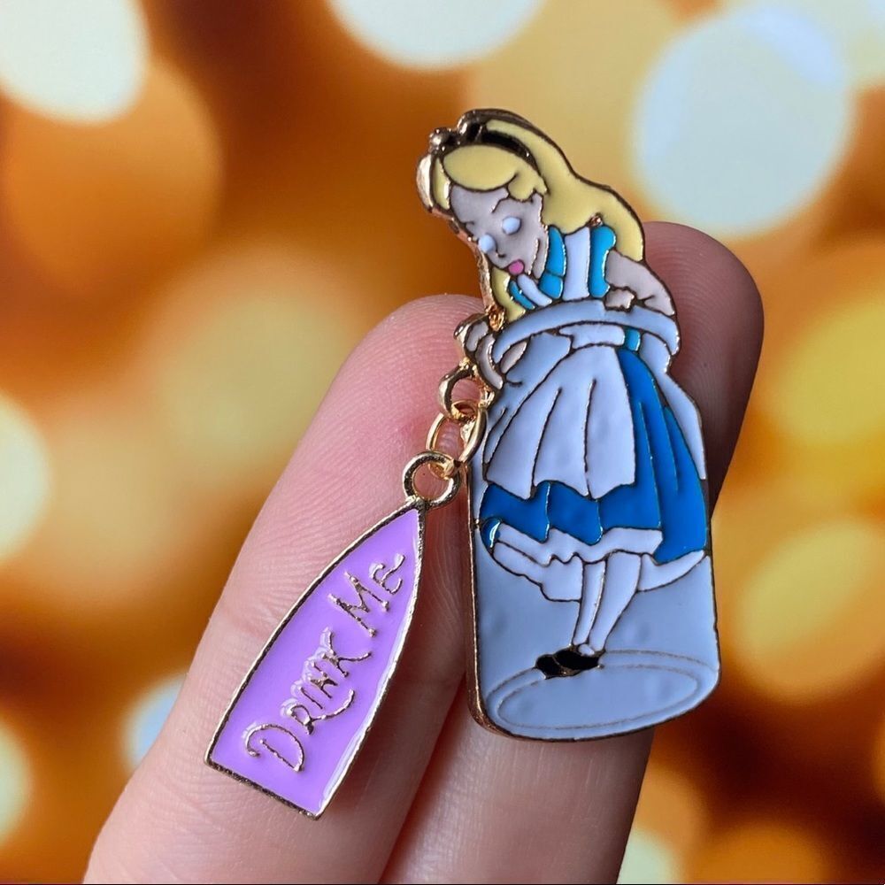 Alice in Wonderland Drink Me Enamel Pin/ Brooch